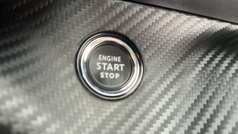 Peugeot 208 1.2 PureTech 100 Allure Premium + 5dr Petrol Hatchback